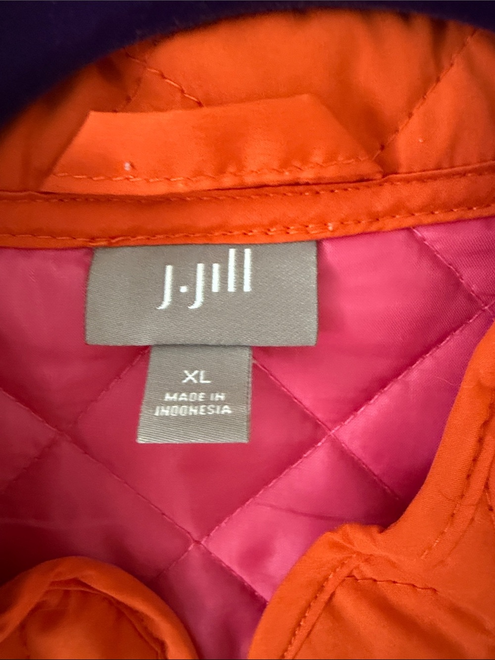 Women’s Quilted Orange Vest Jacket - Picture 2 of 2
